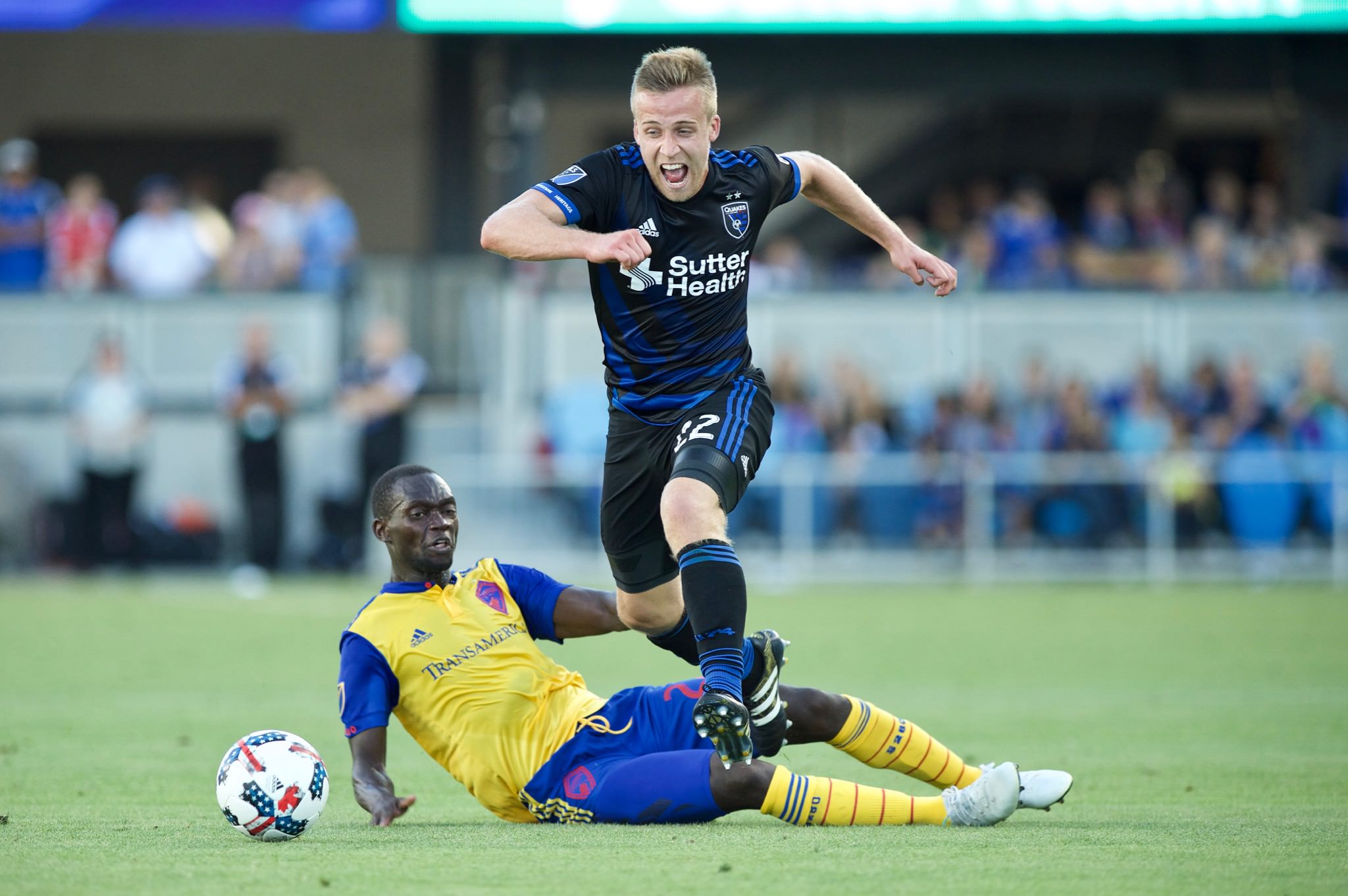 众之间的距 众之间的距